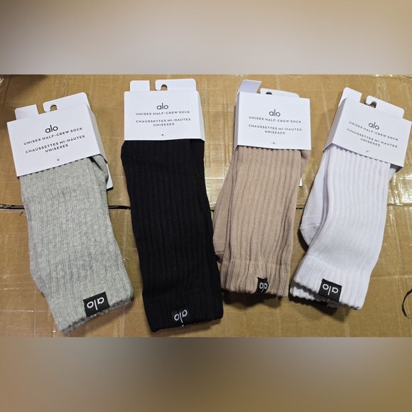 Alo Black Ribbed Socks - Picture 2 of 3